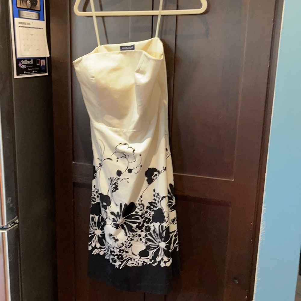 Strapless dress